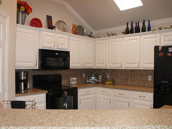 3rd image of 906 S Escondido Cir
