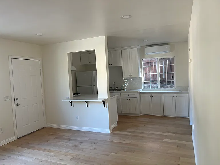 104 S Carmelita Ave #1 — Photo 6