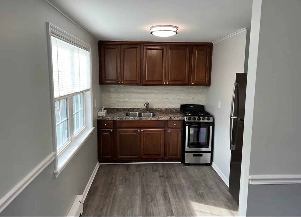 1 bed, $2,200 — Photo 3