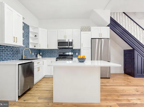 2304 Nicholas St, Philadelphia, PA 19121