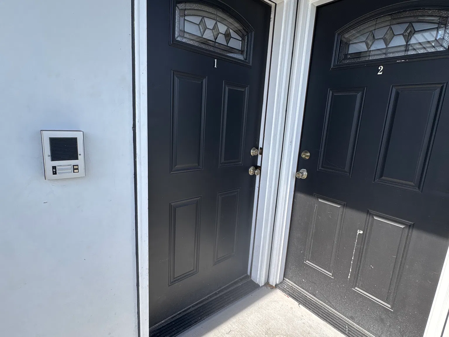 3 bed, $2,800 — Photo 2
