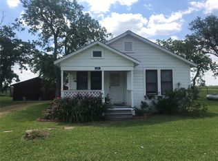 707 Orange Hill Rd, Sealy, TX 77474