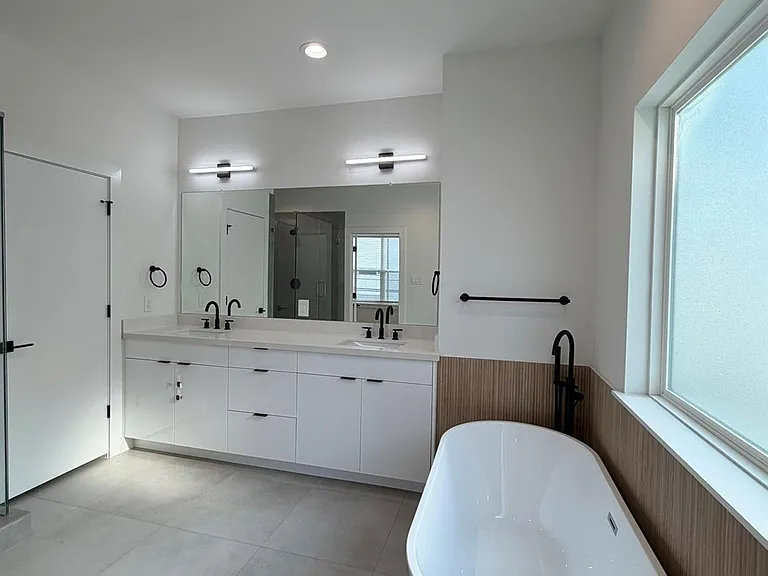 6733 Peerless St — Photo 11
