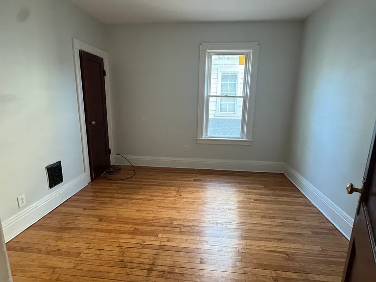 15 Scott St #2 — Photo 4