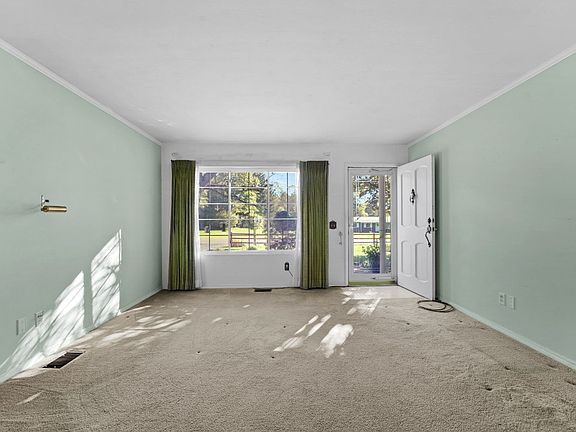 4th image of 3 Lincolnshire Blvd