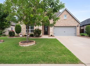 1921 Middleton Dr, Mansfield, TX 76063