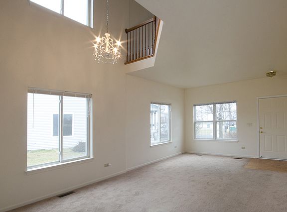 2nd image of 5422 Sun Valley Dr #5422