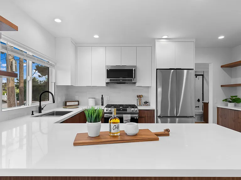 3567 Texas St — Photo 5
