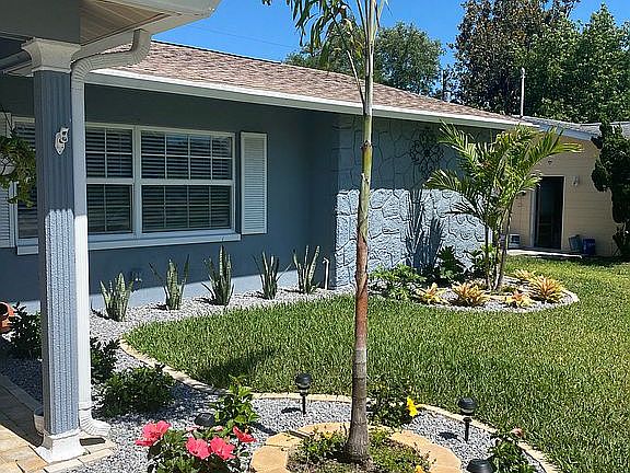3rd image of 8971 Briarwood Dr