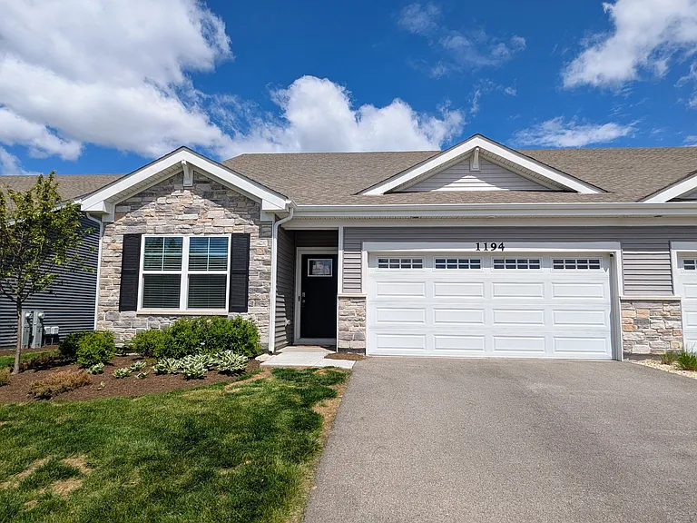 1194 Wood Lily Ln — Photo 1