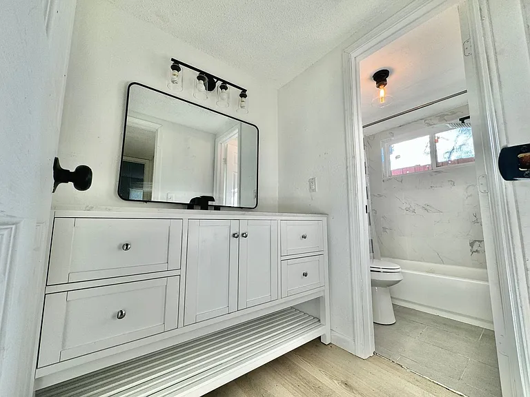 7321 Melrose Ln — Photo 31