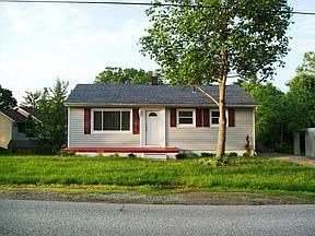 4th image of 114 Woodlawn Ave