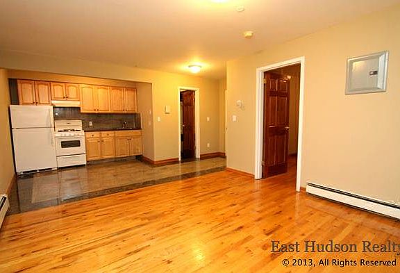4th image of 2840 29th St #2