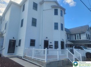 2006 Washington Ave, Northampton, PA 18067