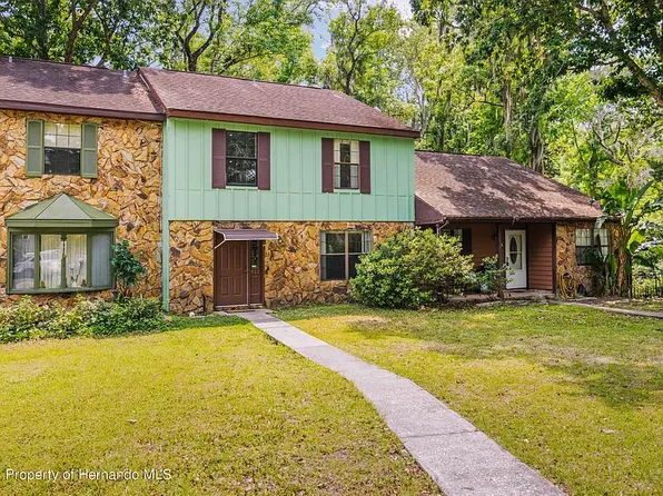 917 Candlebrook Ln, Brooksville, FL 34601