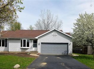 43 Doehaven Cir, Depew, NY 14043