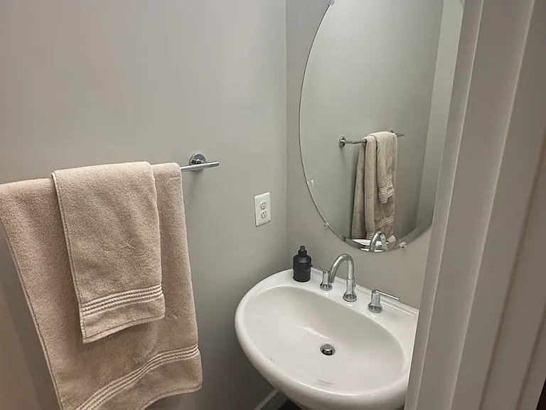 14566 Lake Vista Dr — Photo 75