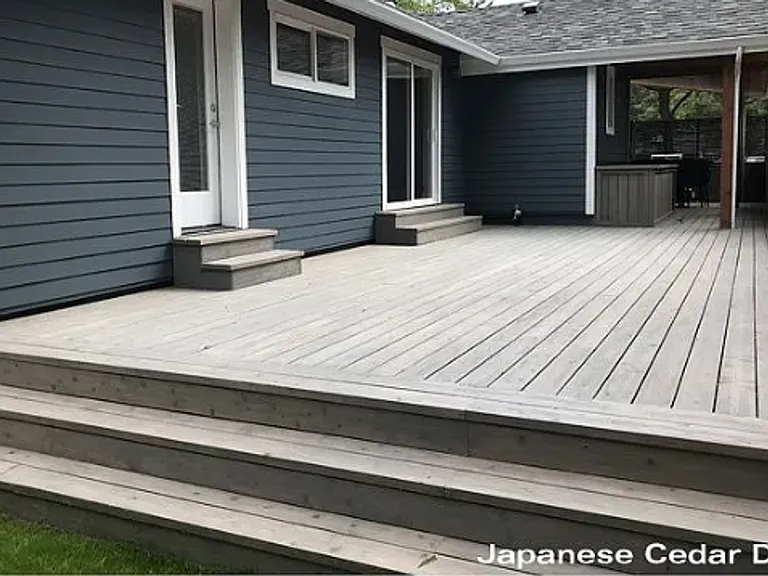 596 N Larch St — Photo 6