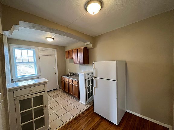 2nd image of 5345 Cabanne Ave