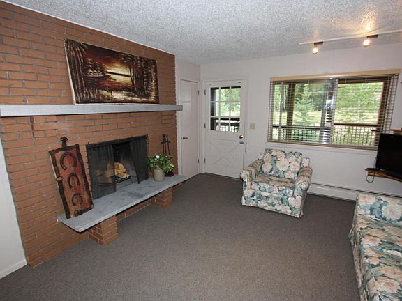 2nd image of 114 Hi Country Dr #9