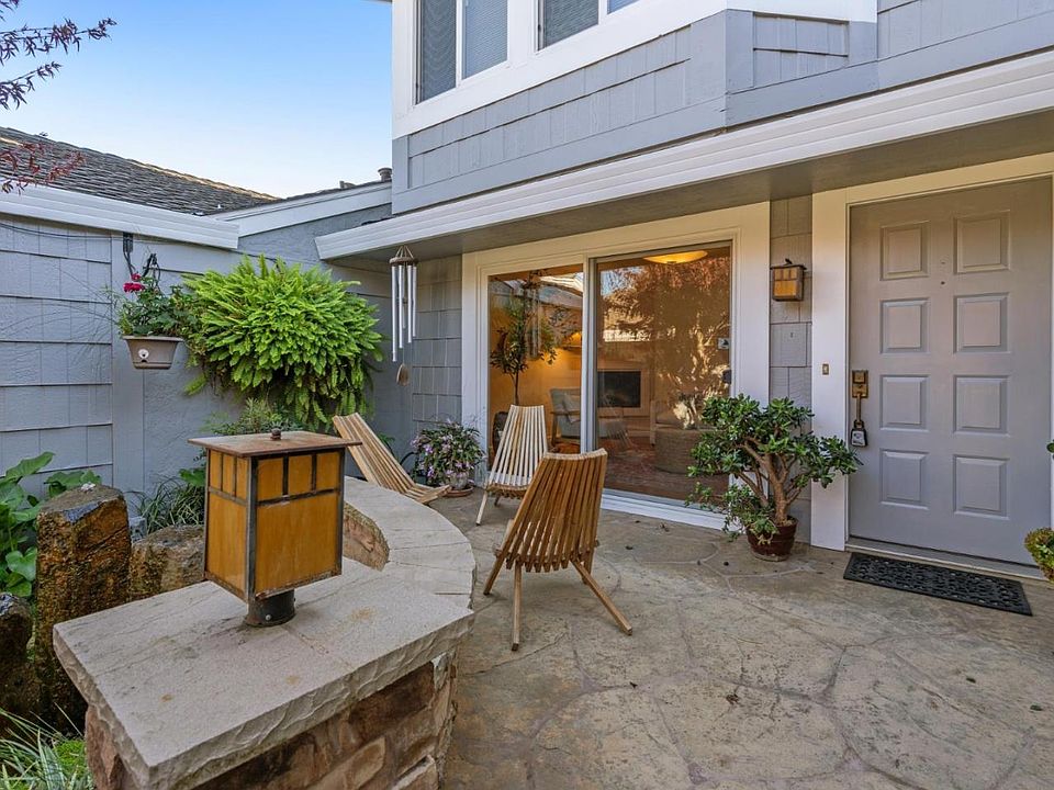1st image of 415 Sailfish Dr