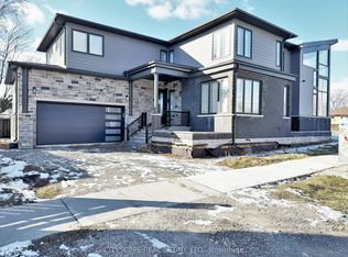 204 Mary St, Oakville, ON