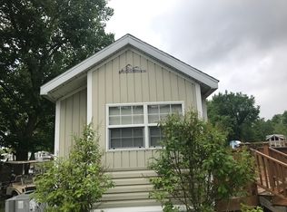 151 Flora Fern Rd, Wilmington, IL 60481