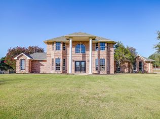 2212 Summit Dr, Burleson, TX 76028