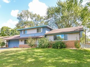 8040 Yates Ave N, Brooklyn Park, MN 55443