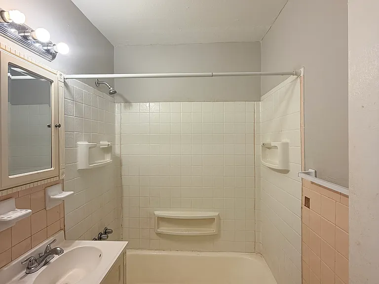 158 Fountain St #1E1 — Photo 8