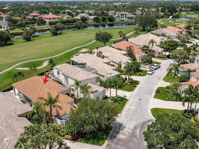 2402 Players Ct — Photo 45