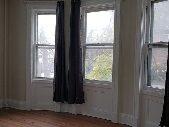 4th image of 87-87 169th St #1R