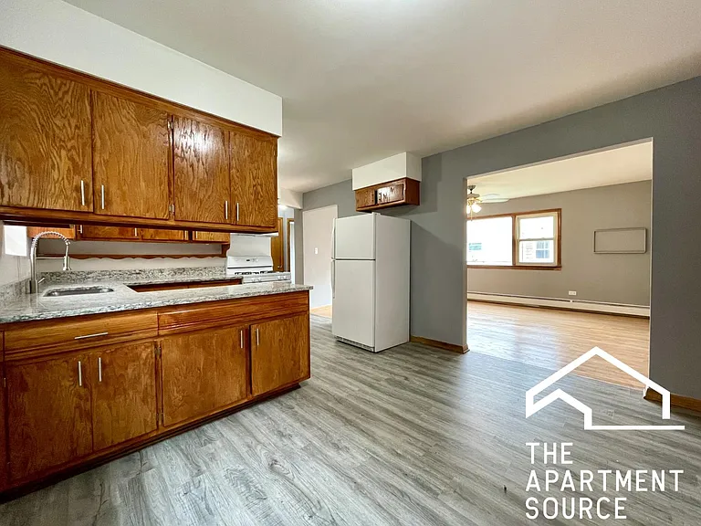 10237 Chestnut Ave #3 — Photo 8