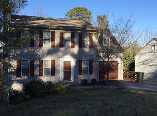 4483 Summerset Dr, Roanoke, VA 24018