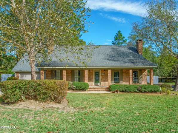 111 Merianne Dr, Hattiesburg, MS 39402
