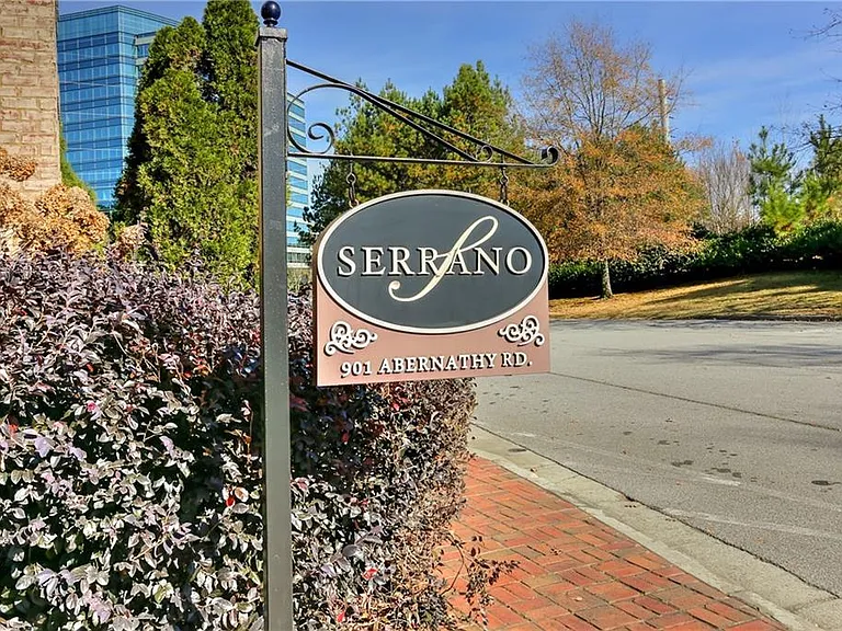 900 Abernathy Rd NE — Photo 14