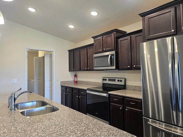 6229 Redberry Dr — Photo 5