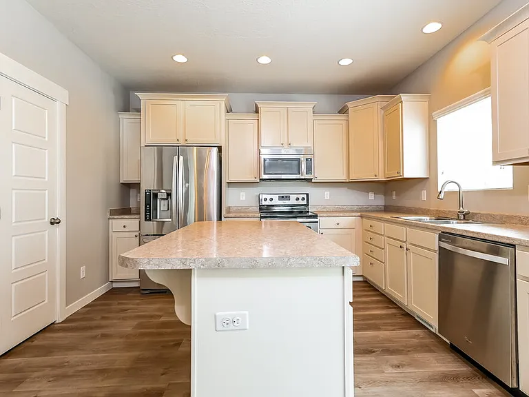 13368 S Moorfield Dr — Photo 8