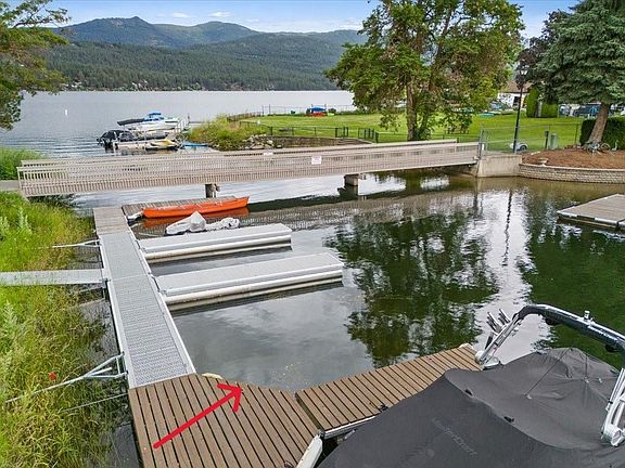 3rd image of 402 S Shoreline Dr