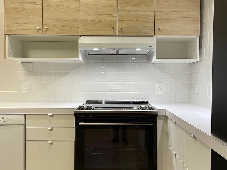 946 Ann St #946 — Photo 11