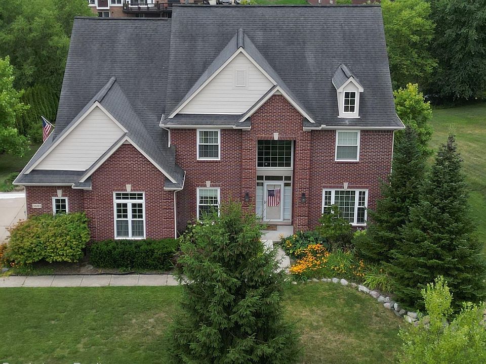 1st image of 3681 High Grove Way