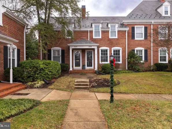 3549 S Stafford St #B, Arlington, VA 22206