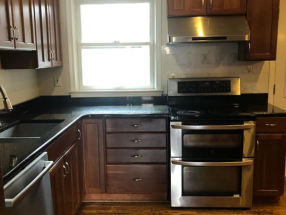 5th image of 10306 Fleming Ave