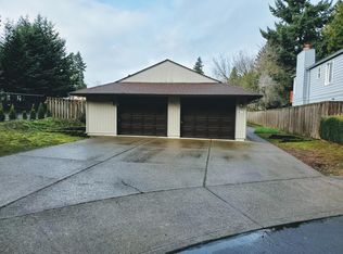 14495 SW 80th Pl APT B, Tigard, OR 97224