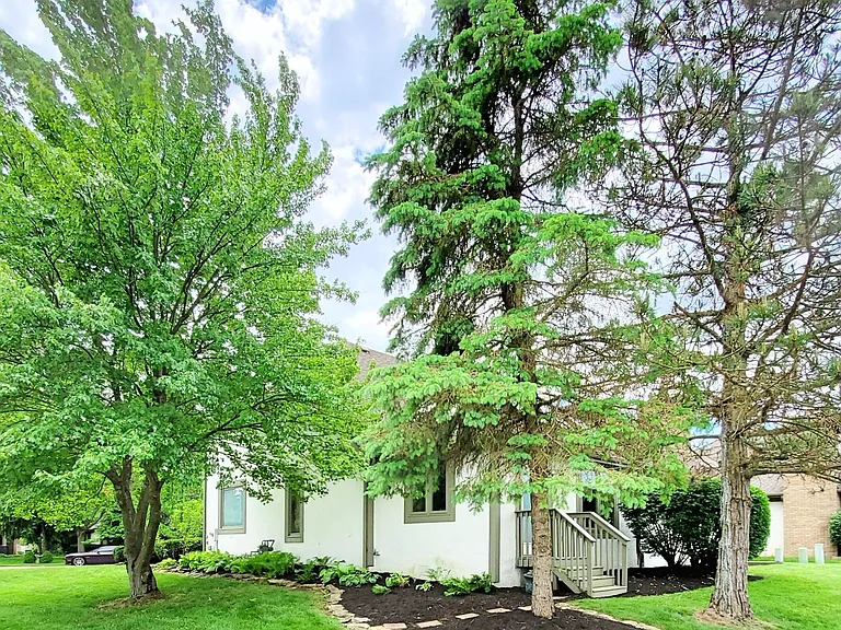 5990 Kirkwall Ct W — Photo 5