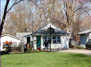 1120 68th St, Windsor Heights, IA 50324