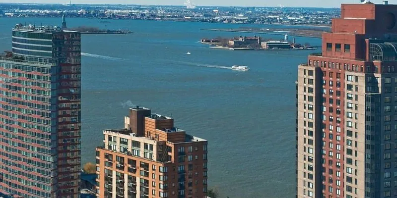 Rented by Keller Williams NYC | media 24