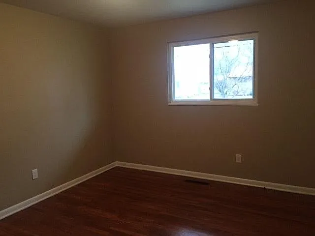 337 E Clearview Ave — Photo 10