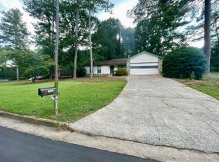 9670 Loblolly Ln, Roswell, GA 30075