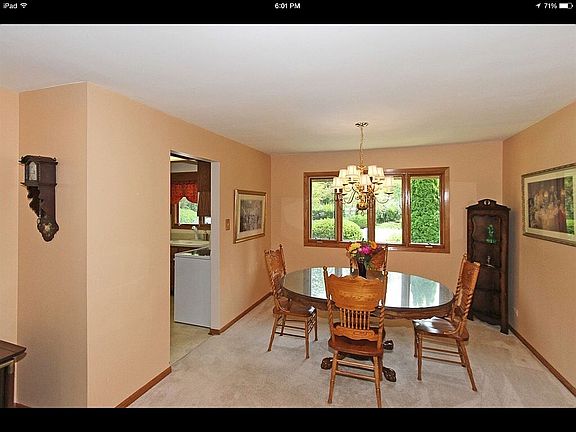 3rd image of 237 Woburn Ln